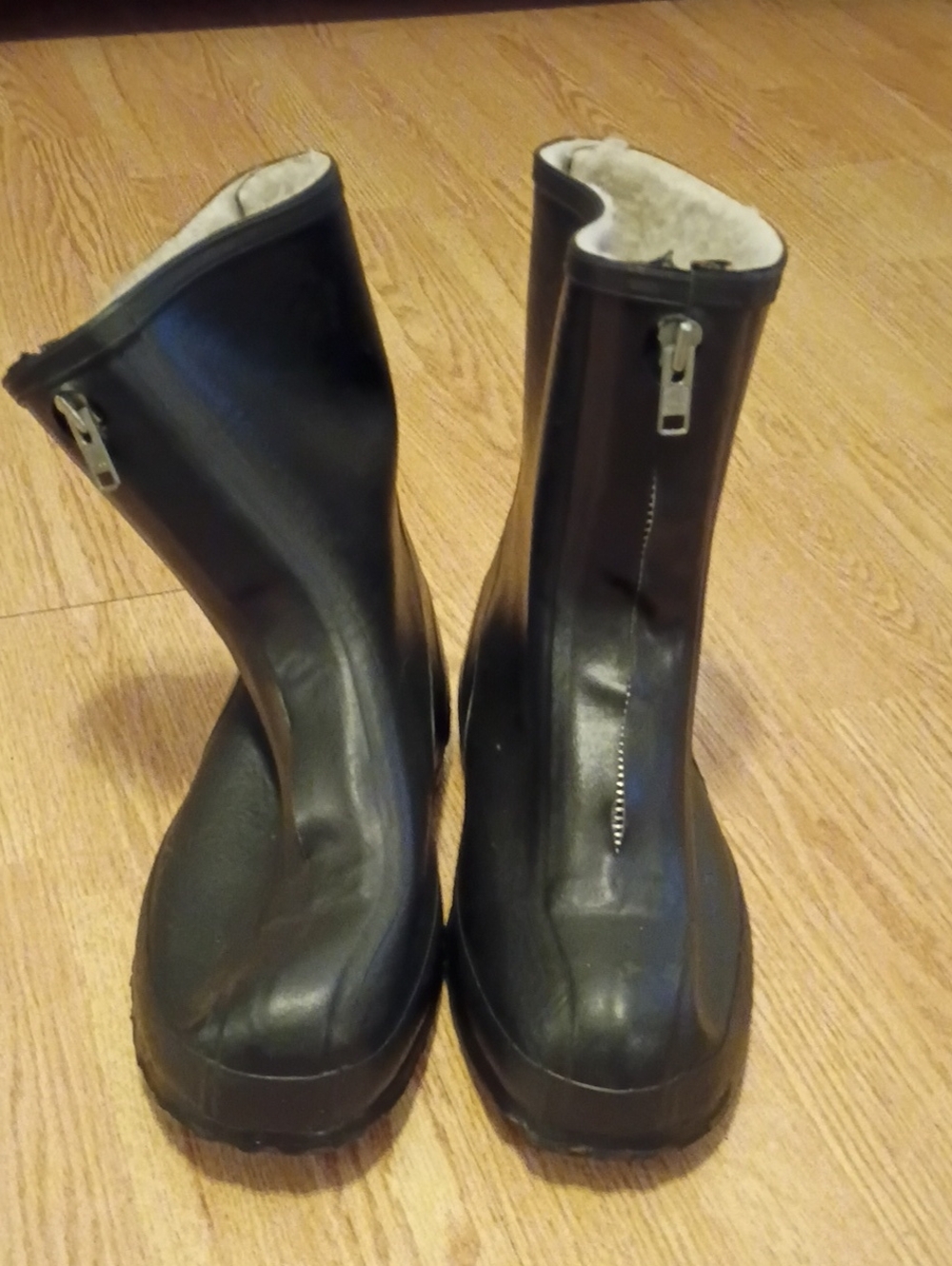 LaCrosse Black Zip-Front Insulated Rubber Boots